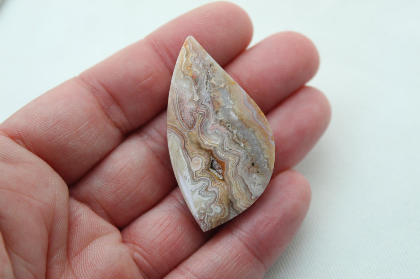 Crazy Lace Agate Cabochon Triangle de pierres précieuses