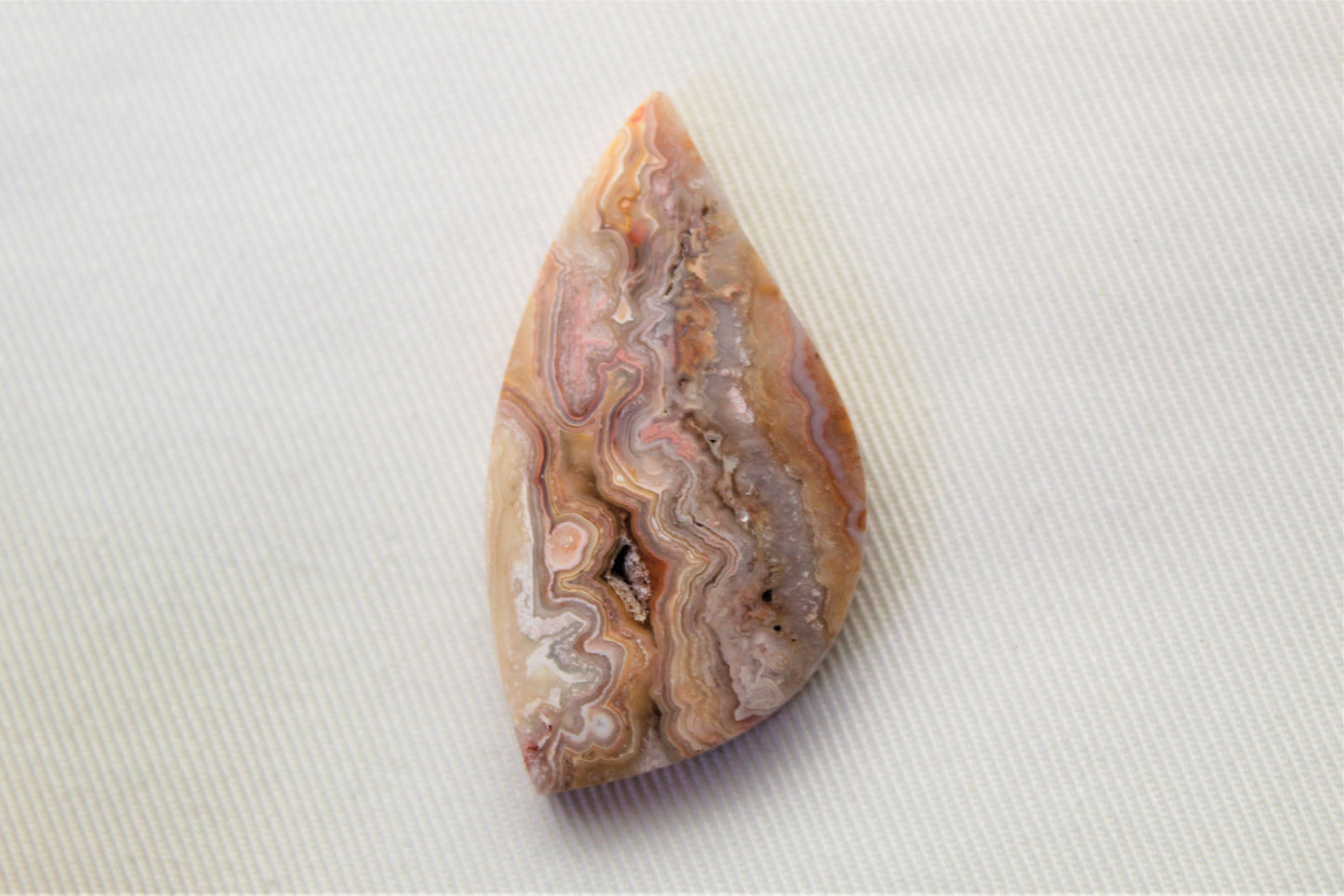 Crazy Lace Agate Cabochon Triangle de pierres précieuses