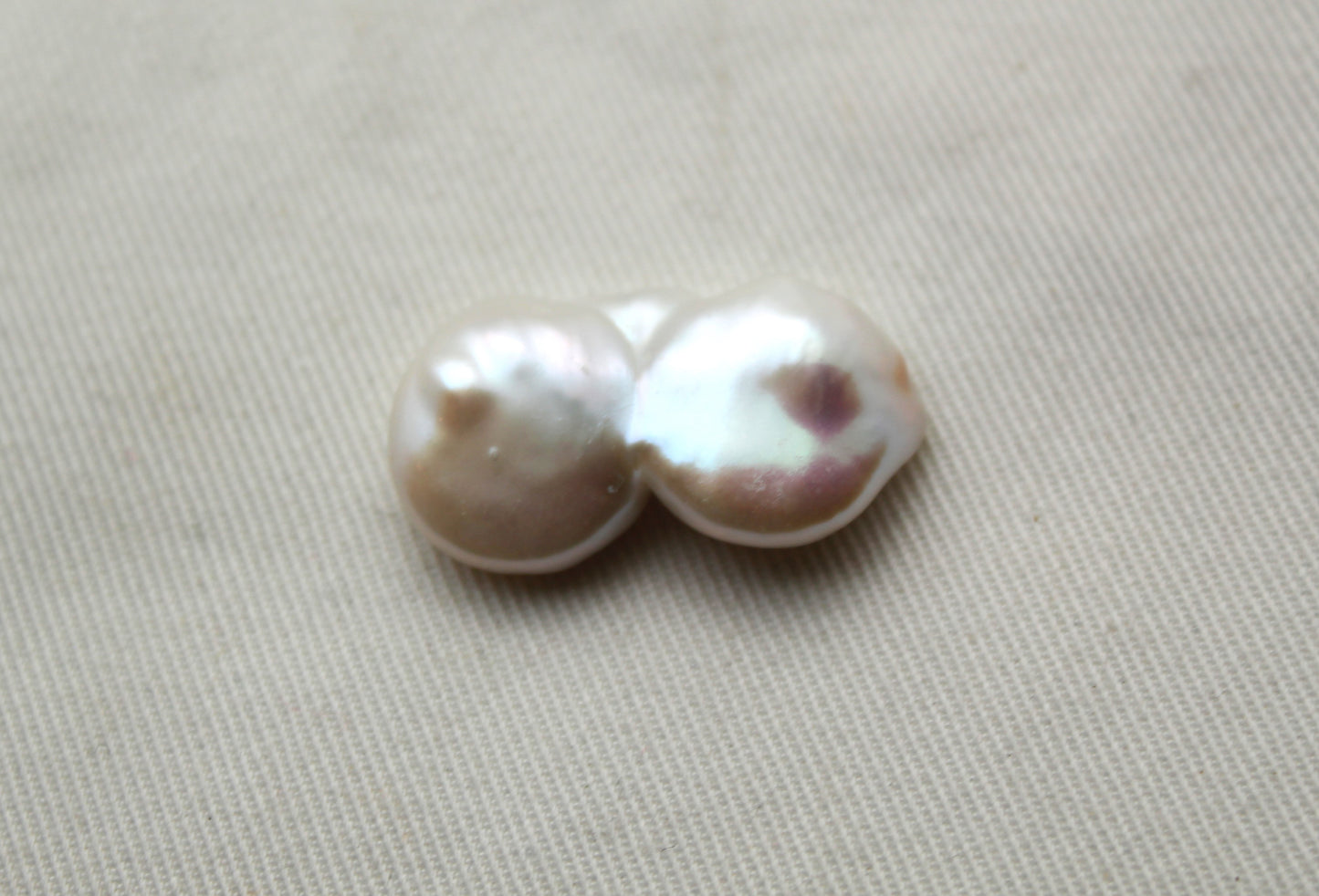 One Quality Freshwater Pearl White pearl