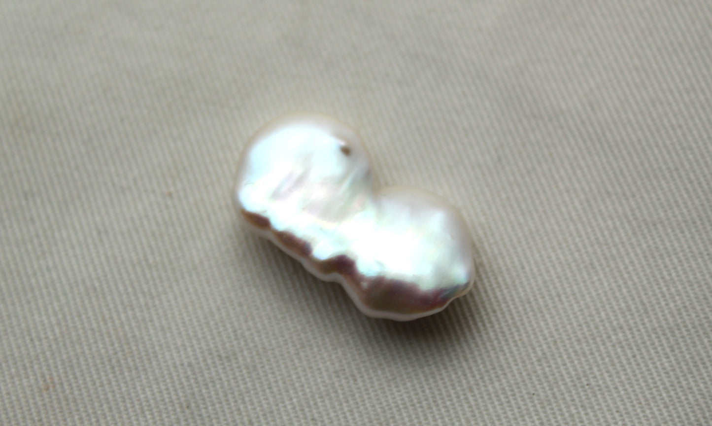 One Quality Freshwater Pearl White pearl