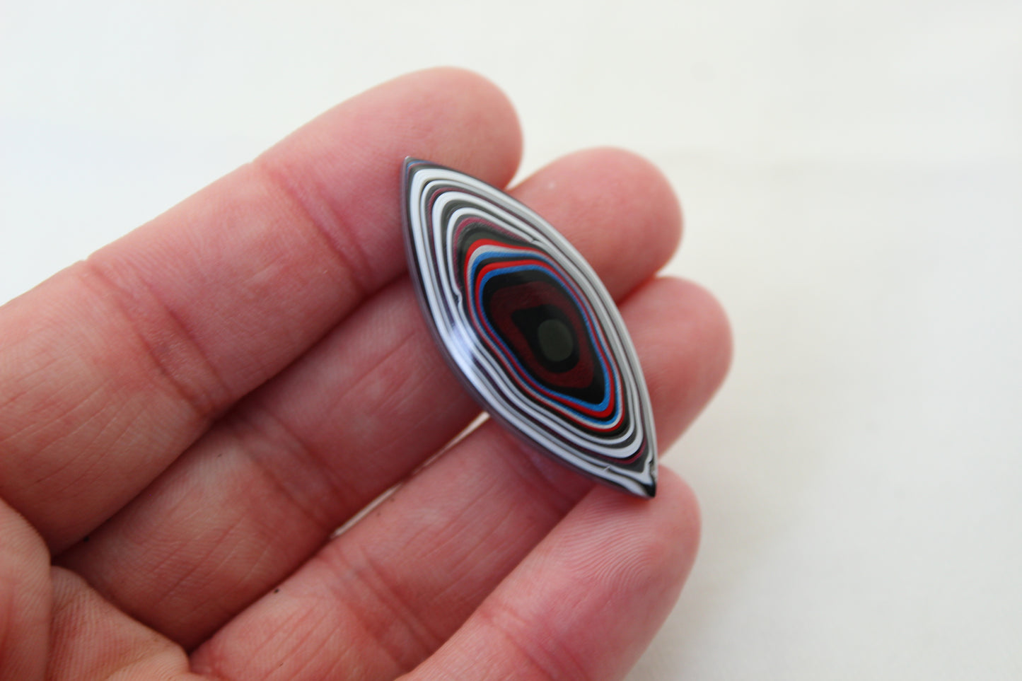 Fordite Cabochon multicolor marquise