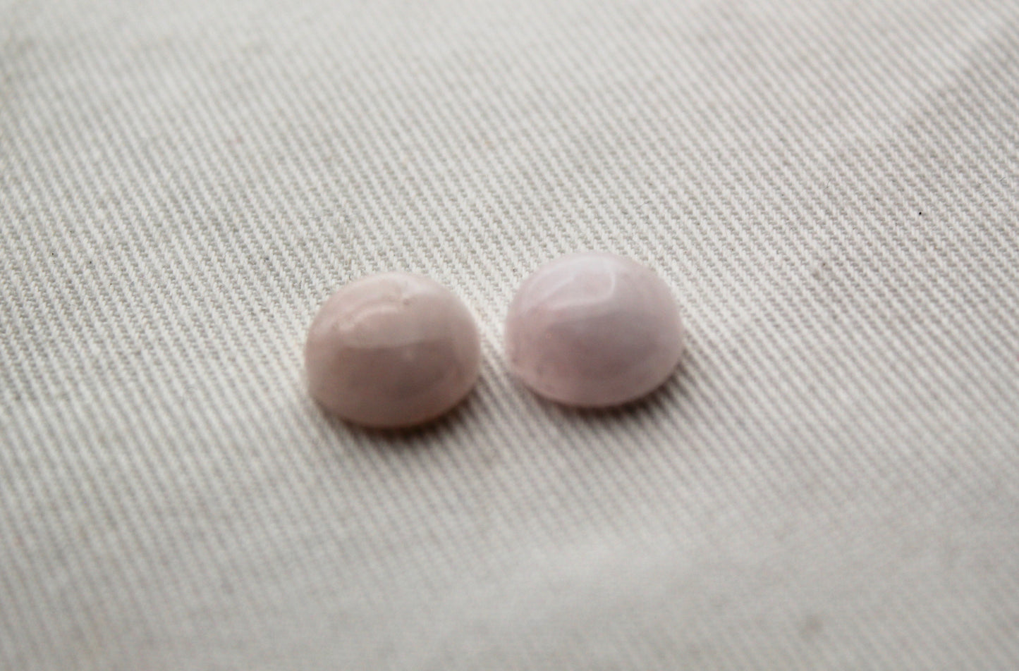 TWO Morganite cabochons Gemstones round 10MM