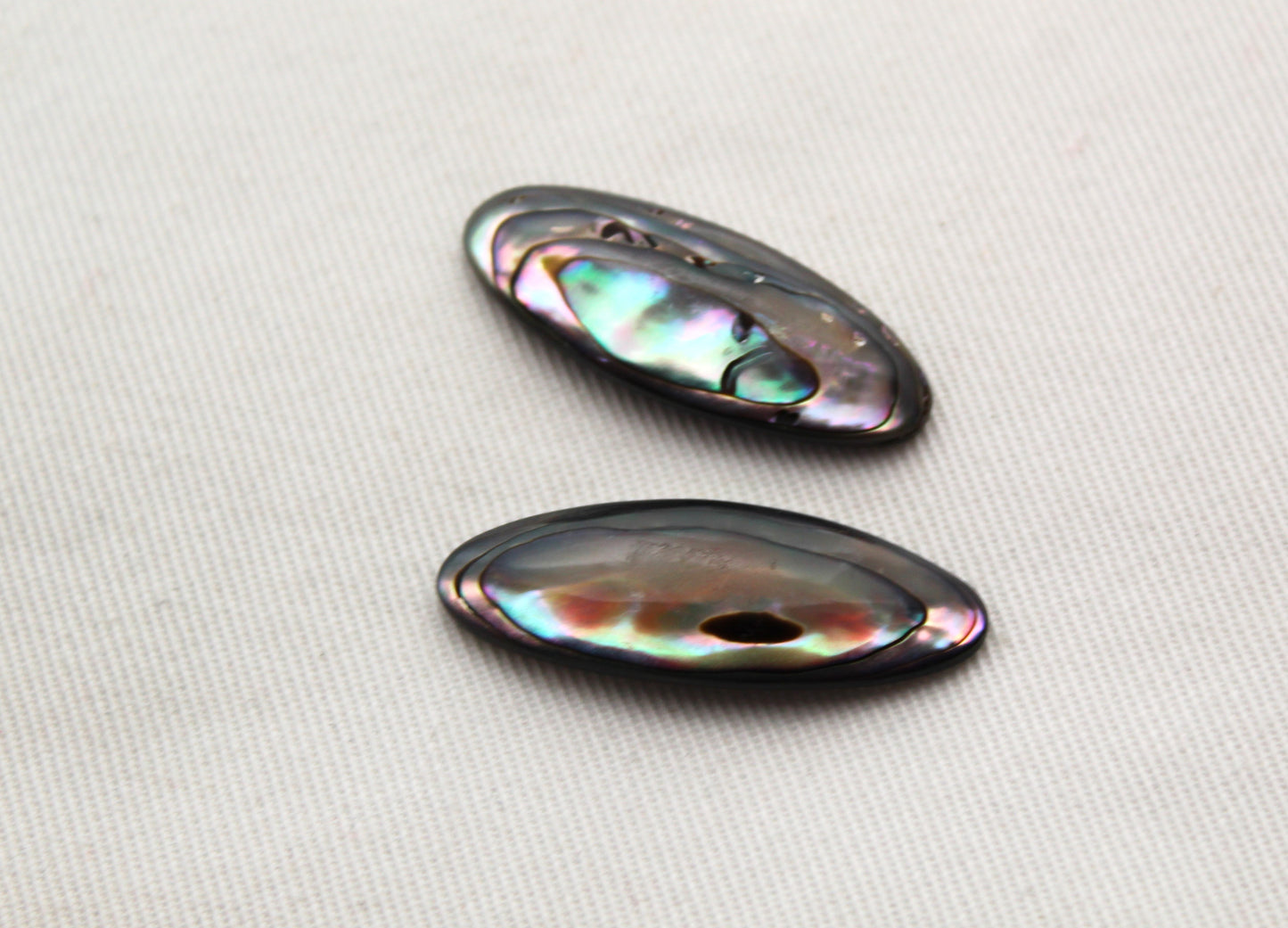 Lot de DEUX Abalone en forme de pétale arrondi 12x35Mm