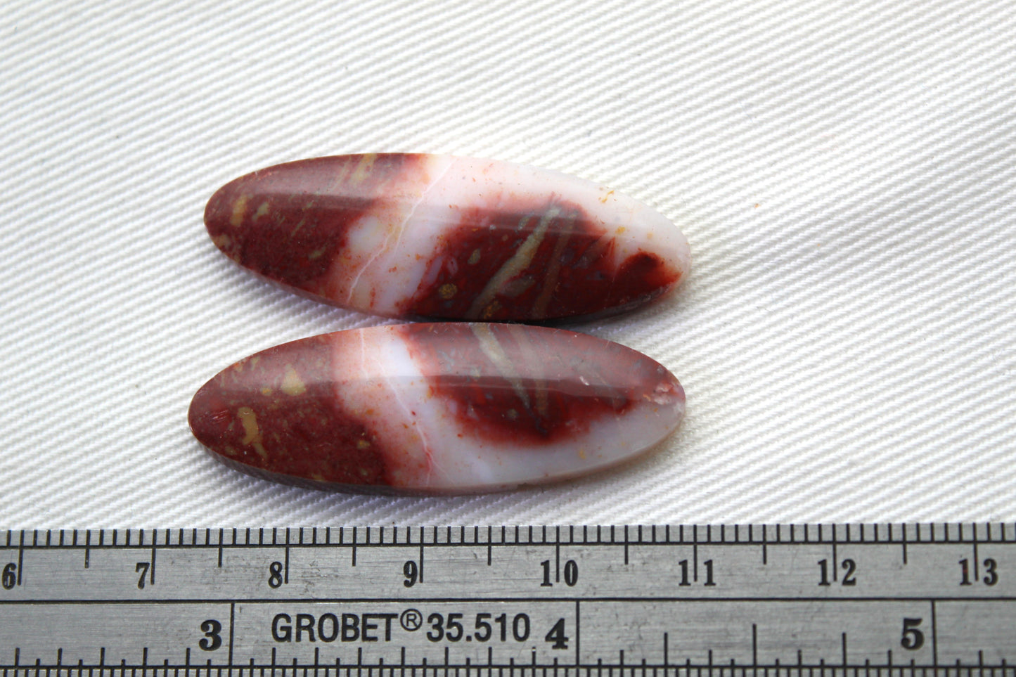 Agates Cabochons Gemstone red white long oval