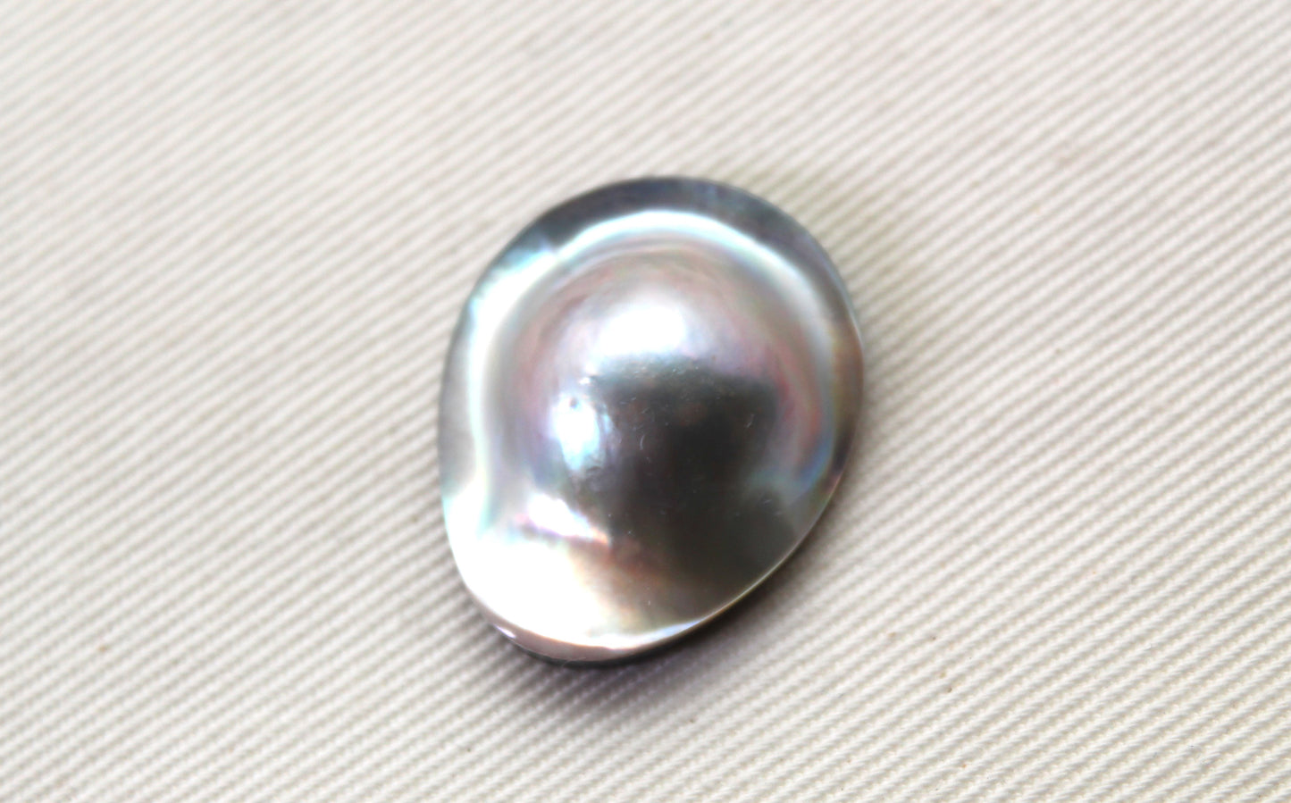 Une Perle de Tahiti Semi Ronde 11MM NON PERCEE