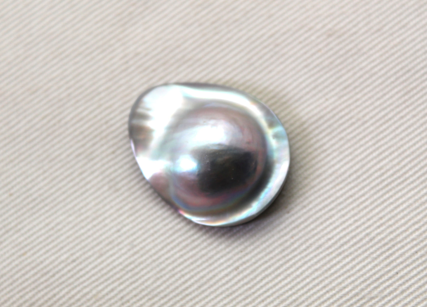 Une Perle de Tahiti Semi Ronde 11MM NON PERCEE