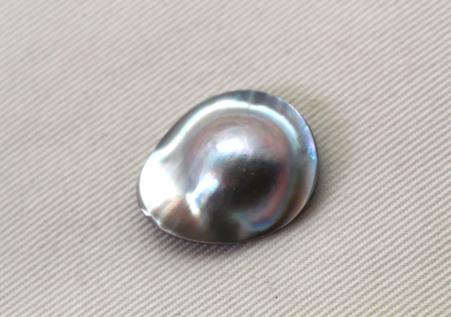 Une Perle de Tahiti Semi Ronde 11MM NON PERCEE