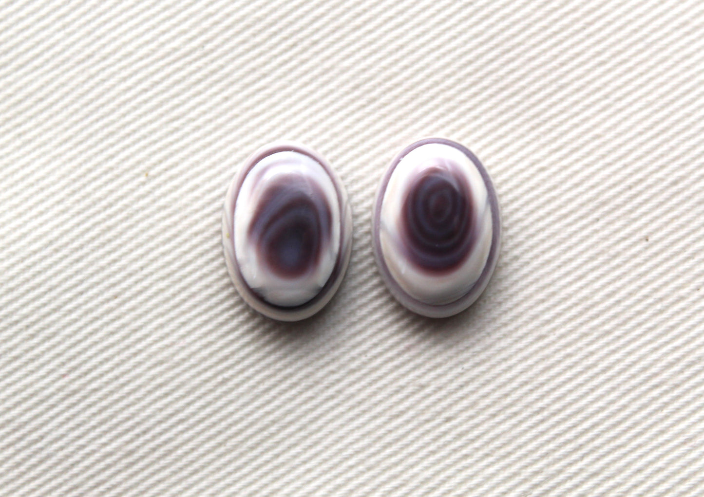 TWO Wampum Quahog Shell Oval 10x14MM