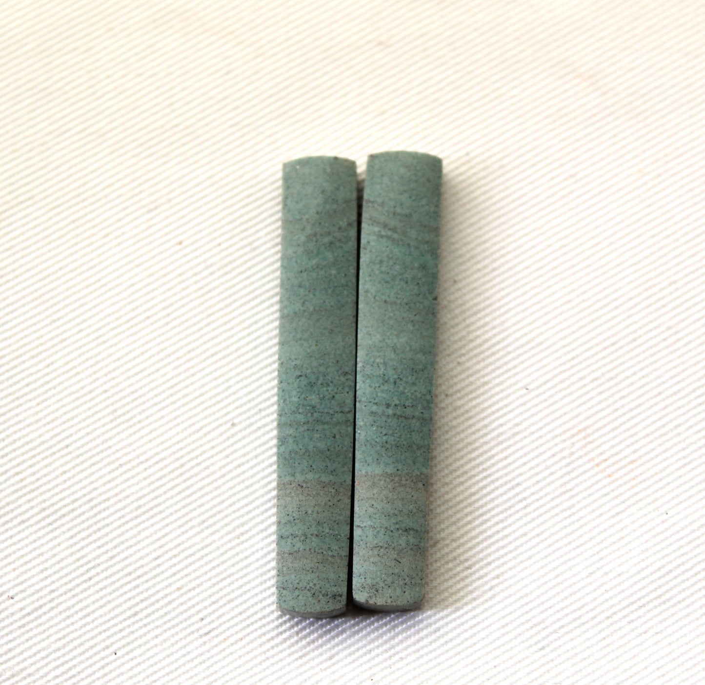 Paire de Cabochons Jaspe Impérial Gris ovale