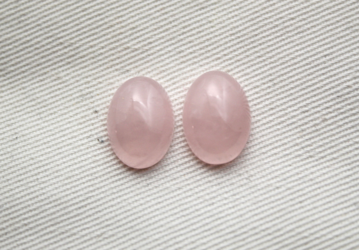 TWO Pink Quartz cabochons Gemstones Oval 10x14MM