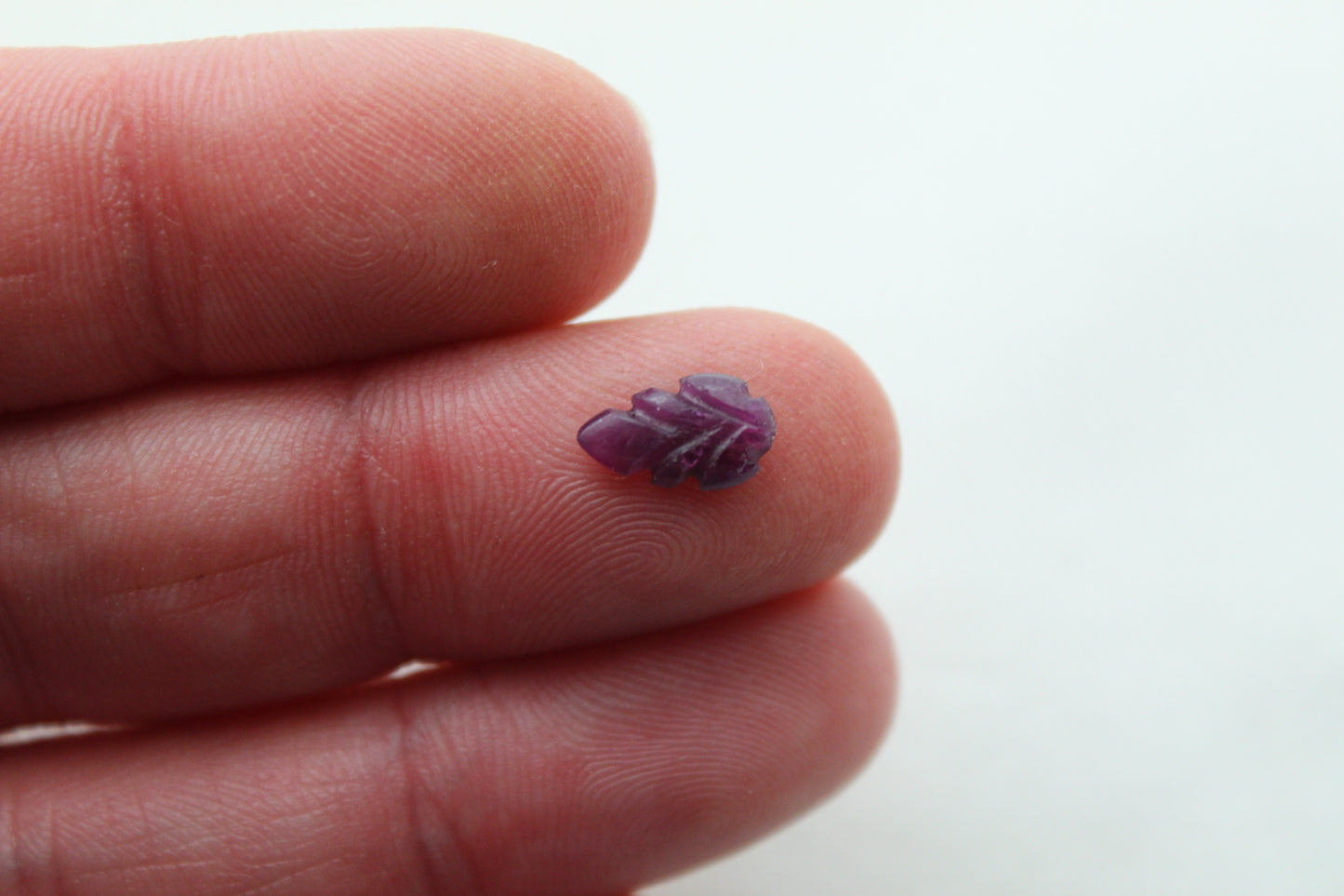 Lot of TWO  Mini Ruby Cabochons Engaved leaves