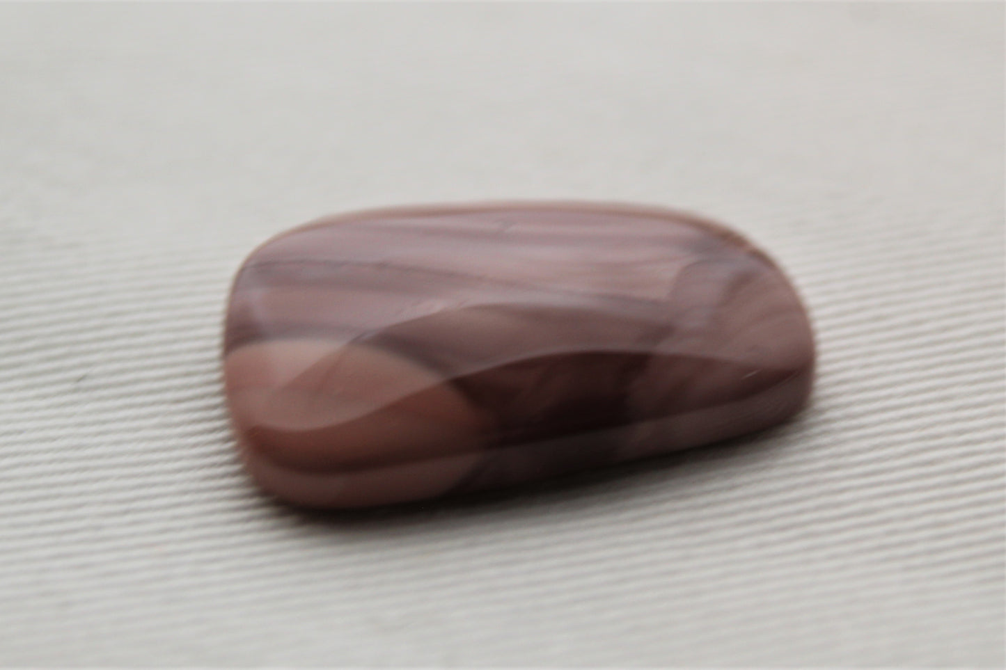 Cabochon Jaspe Impérial forme libre Gemme brun rosé