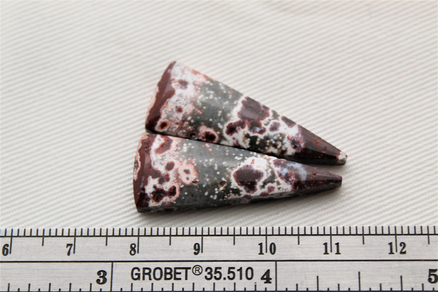 <tc>Paire de cabochons de jaspe de rivière multicolore triangle pierres naturelles</tc>