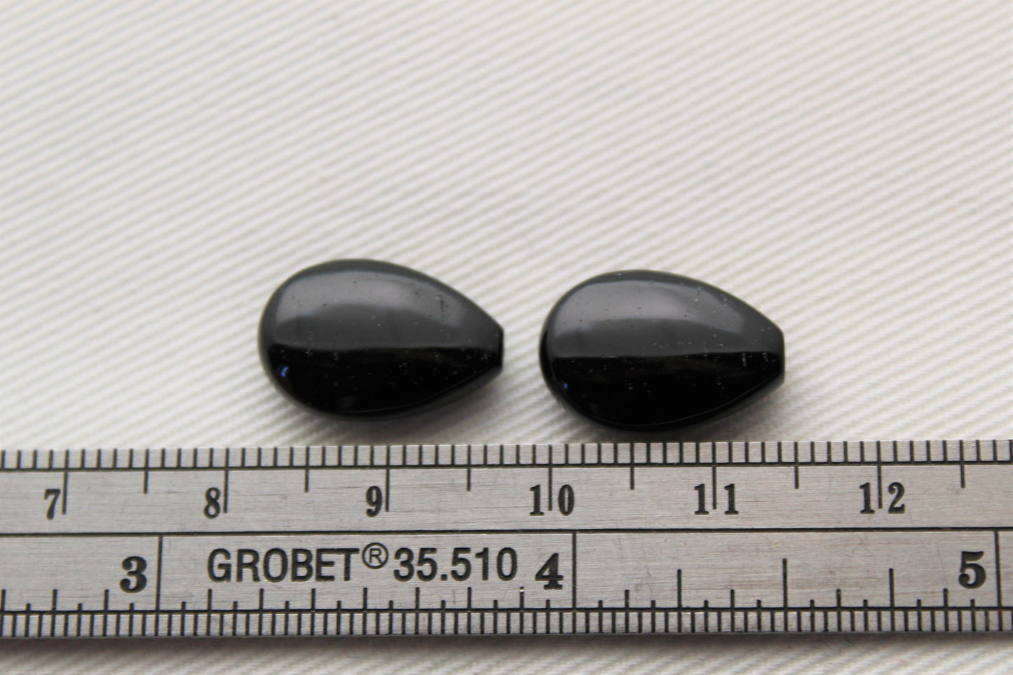 Ensemble de deux pierres précieuses d'agate noire STAR 13MM