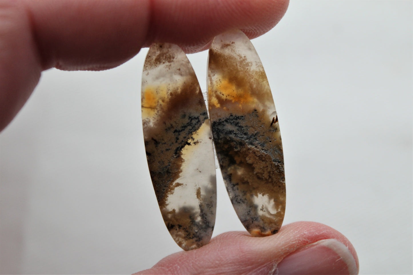 Dendritic Tiger Agate Cabochon Gemstone oval beige black gemstone