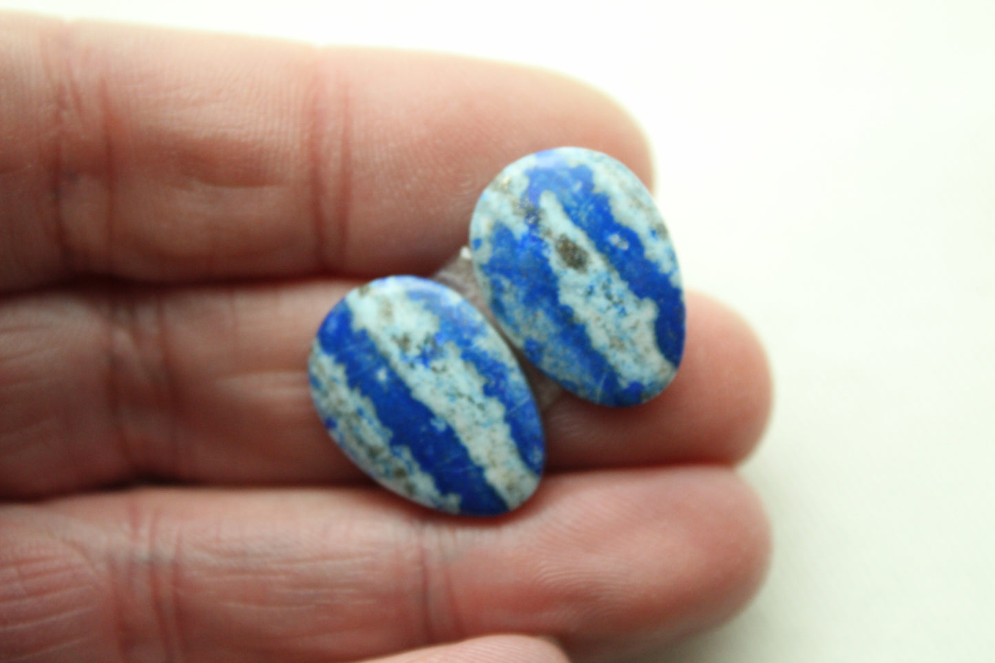 Small Pair of Lapis Lazuli cabochons Gemstones teardrop