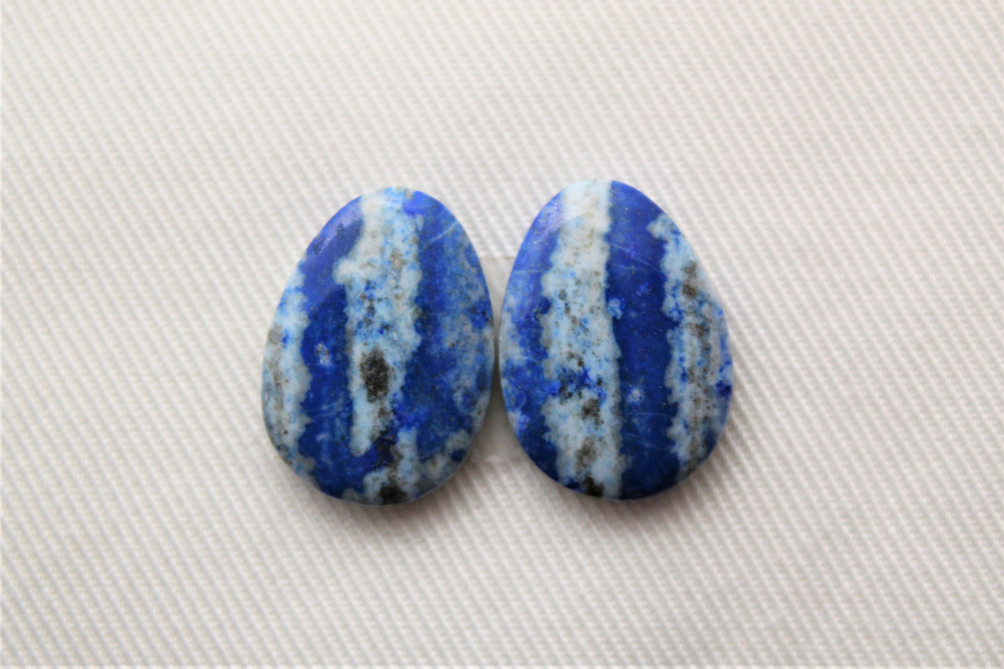 Small Pair of Lapis Lazuli cabochons Gemstones teardrop