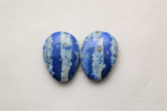 Small Pair of Lapis Lazuli cabochons Gemstones teardrop