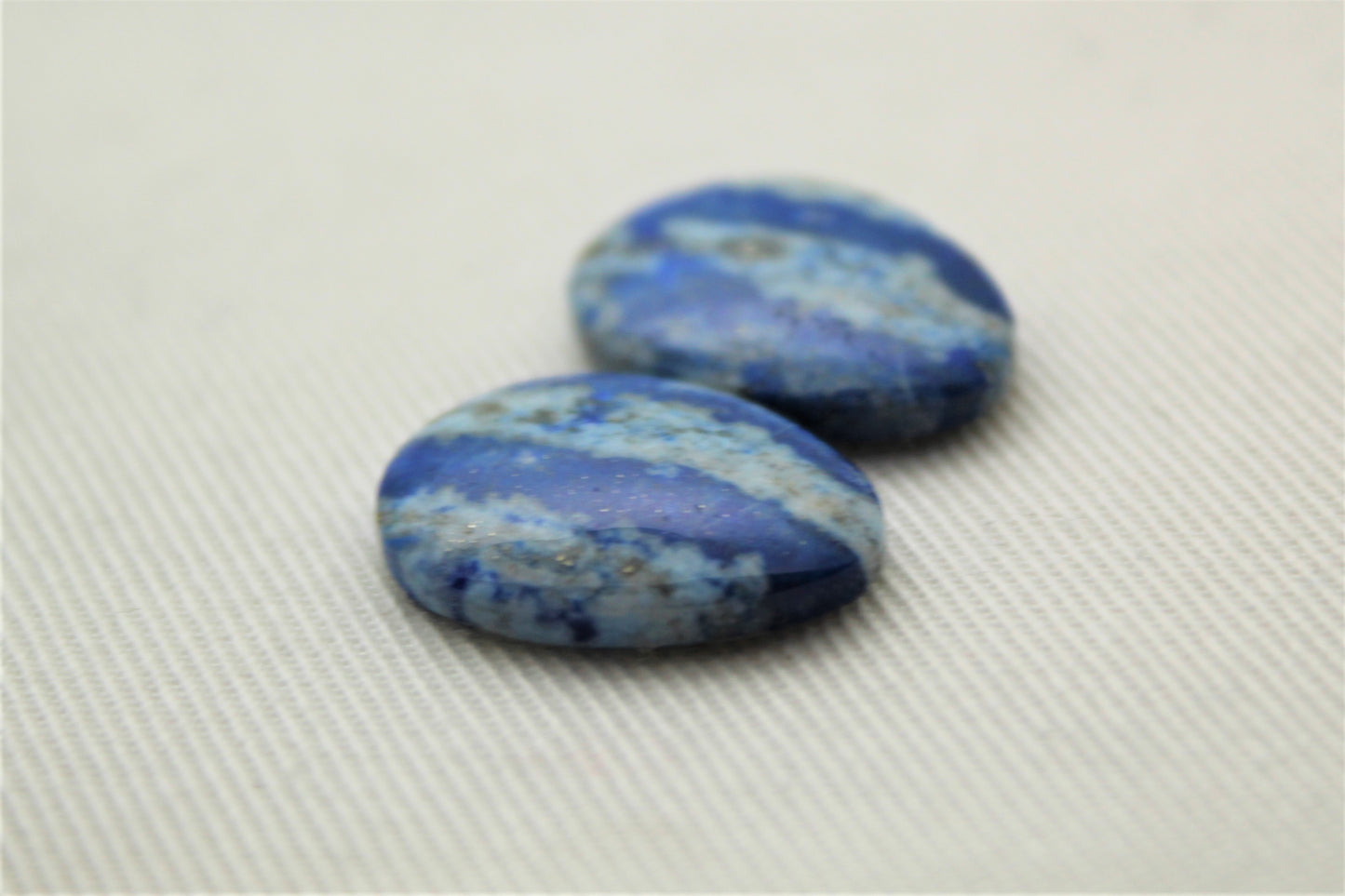 Small Pair of Lapis Lazuli cabochons Gemstones teardrop