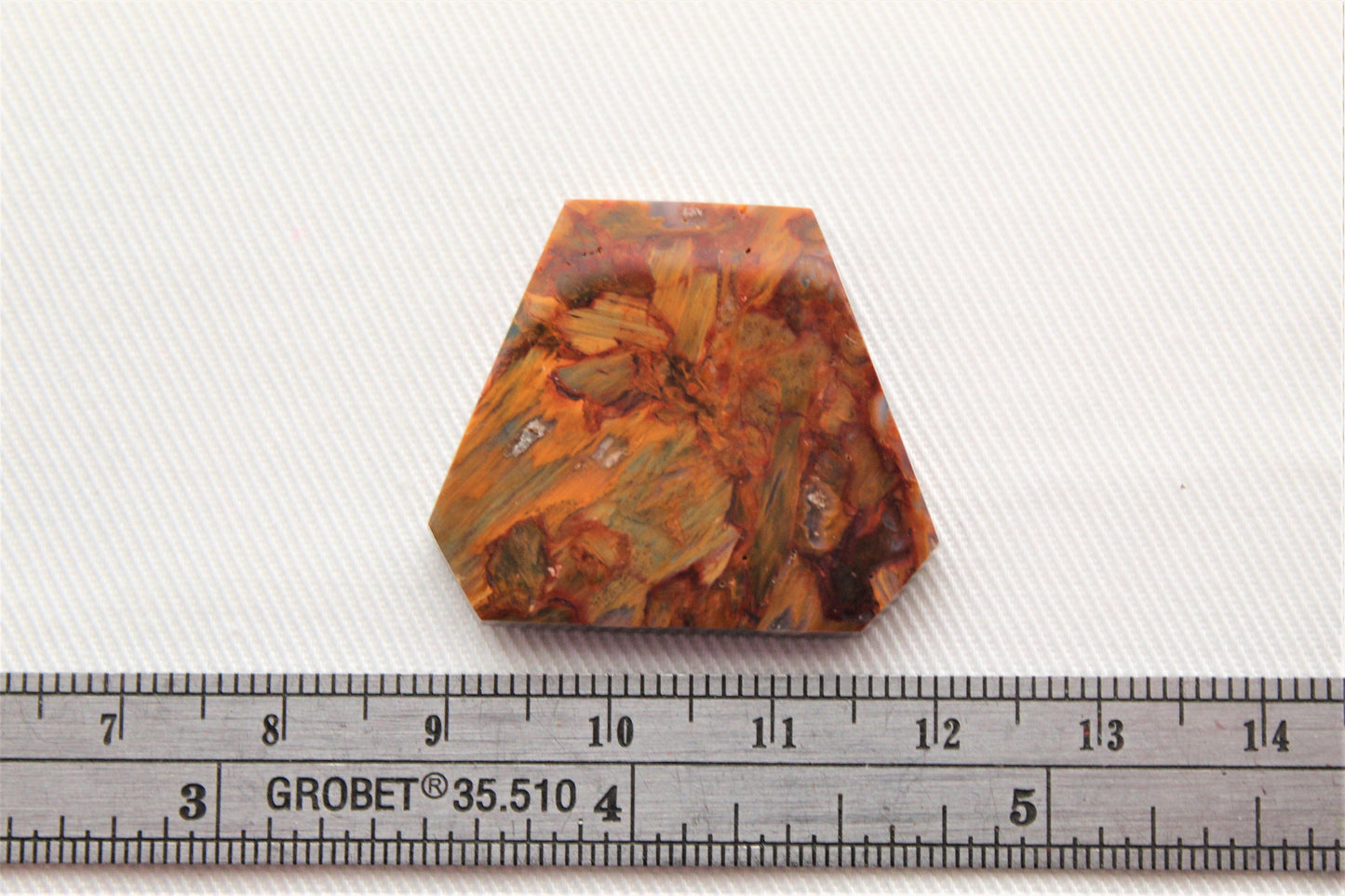 Cabochon de pierres précieuses de forme libre Pietersite