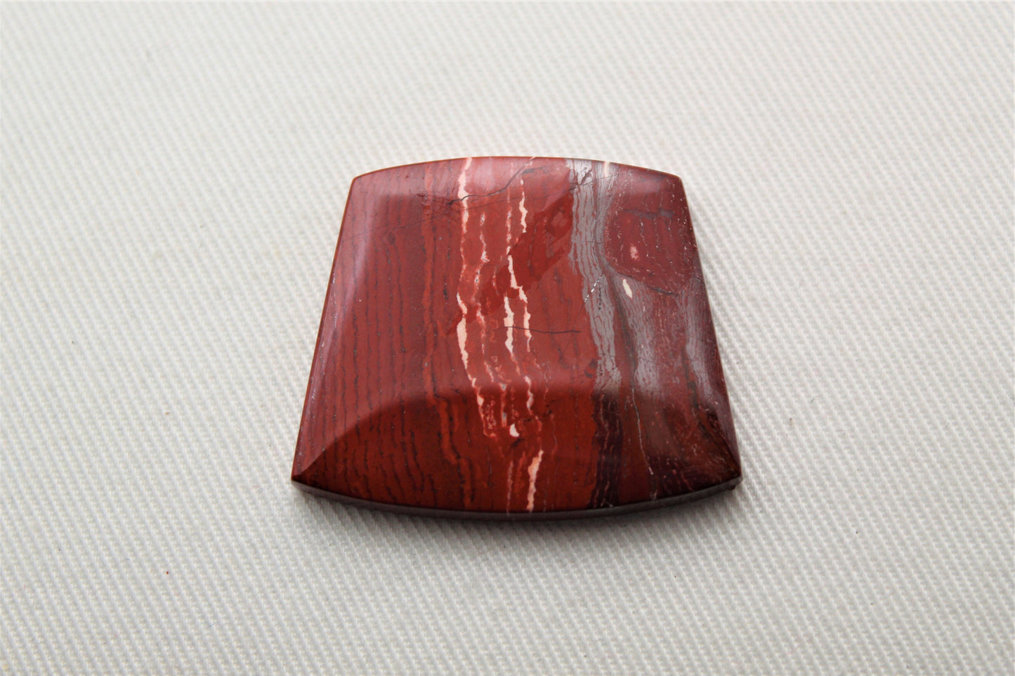 NICE SnakeSkin Jasper Cabochon red gemstone