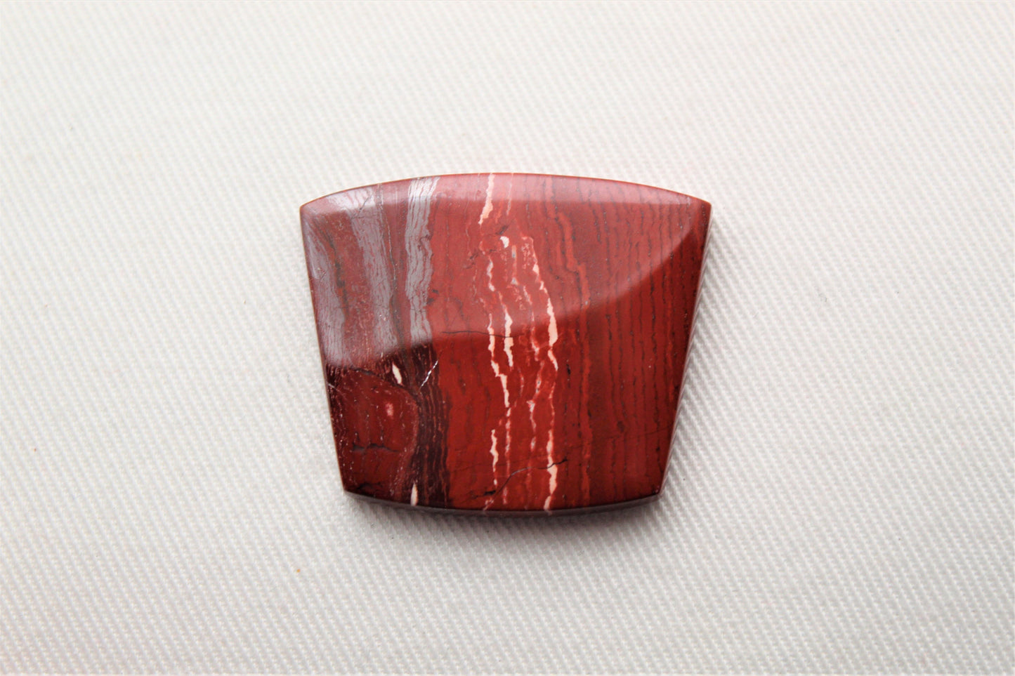 NICE SnakeSkin Jasper Cabochon red gemstone