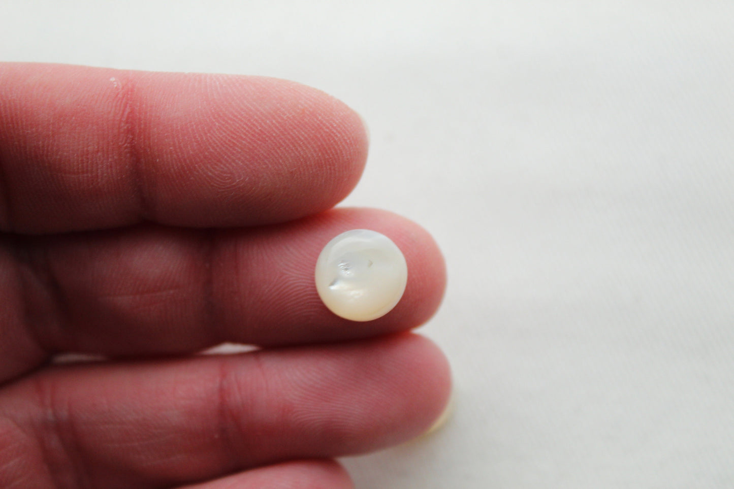 TWO Mother of Pearl cabochons Gemstones round 10MM