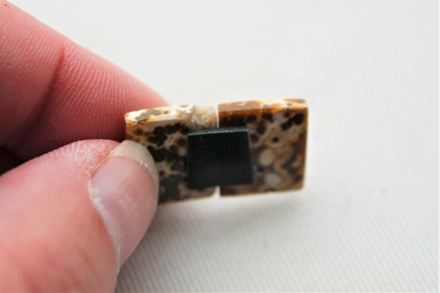 Paire de cabochons en jaspe fluvial PETIT rectangle de pierres précieuses avec DRUZY